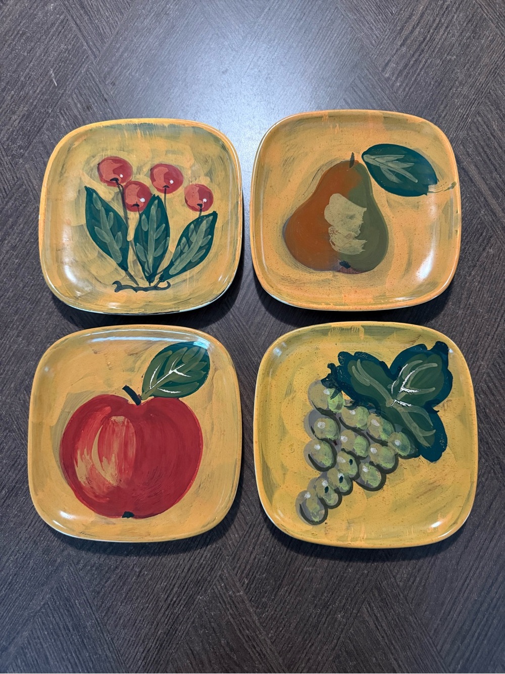 VTG Sara Hand Painted Italy Square Fruit Ceramic Plates Set of Four- 7 3/4in